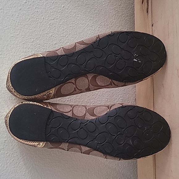 🌻 COACH SHINE SIGNATURE LOGO FLATS. - Picture 12 of 13